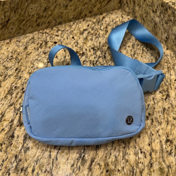 lululemon athletica Handbags - Lululemon Blue Belt Bag